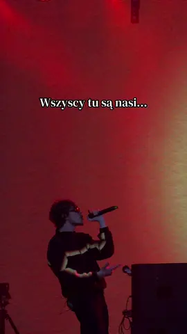 Ten chłopak naprawdę lata wysoko @Hubert. #hubert #kolorowedomy #wizuale #kobayashi #abcdrapu 