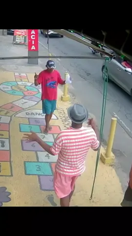 Amarelinha mais famosa do BRASIL 🇧🇷 e do MUNDO 🌎, Localizada no bairro SANTANA em CARIACICA no Estado do ESPÍRITO SANTO, na calçada da loja BANCA DO THIAGO,  viralizou nas redes sociais com mais de 9 Milhões de visualizações,  vem brincar de amarelinha aqui na BANCA DO THIAGO #amarelinha #bricadeiradecriança #videosvirais #Bancadothiago @@ThiagoFalcãooficial #trend @bancadothiago @bancadothiago @bancadothiago 