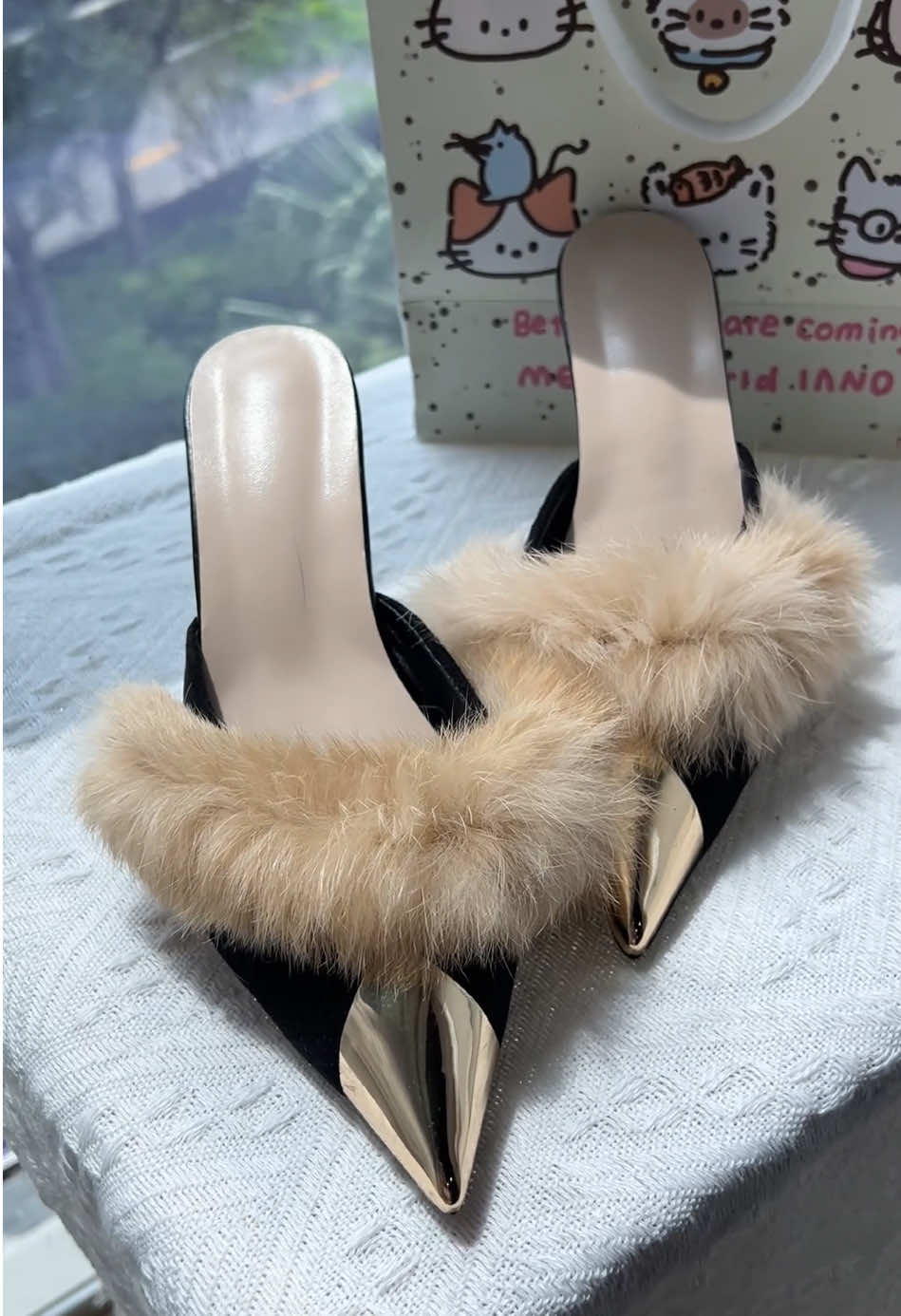 Women's Faux Artificial Fur Pointed #shoes #highheelsshoes #womensshoes #spotlightfinds #fyp 