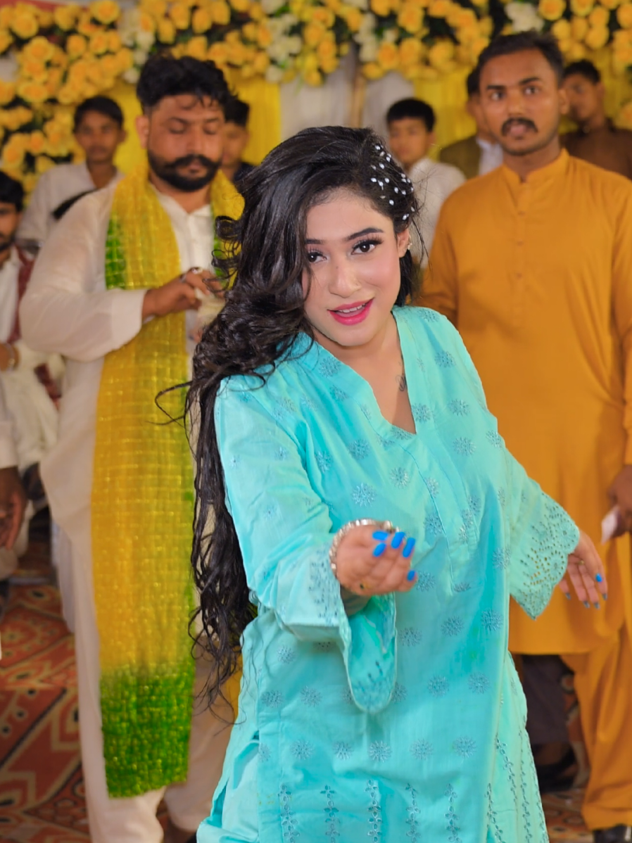 Dil Ne Kita Salaam Tenu | Fiza Diamond || Bollywood Dance Performnace#punjabisong #fyp #foryou @Fiza Diamond Malik❤️💎 