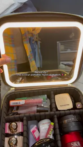 summer trip makeup bag#TravelMakeup #MakeupBag #BeautyOnTheGo #MakeupOrganizer #GRWM #TikTokMadeMeBuyIt