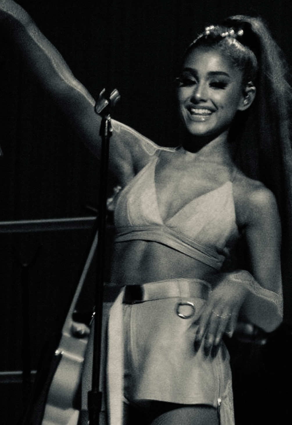 such a baddie #arianagrande#ari#tiatamara 