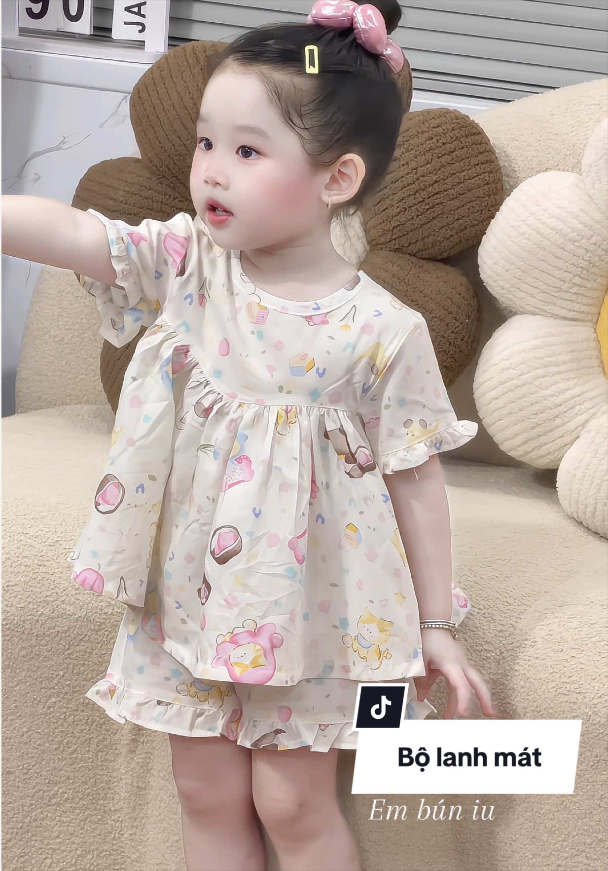 Bộ lanh mát lắm ạ#xuhuong #vairal_video #thoitrangtreem #fashion #setxinhchobegai 