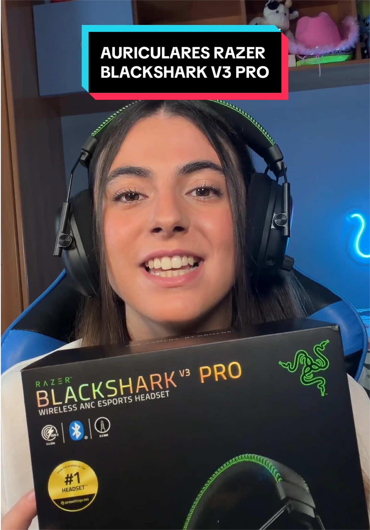 Publi. Razer Blackshark V3 Pro, los mejores auriculares para tu setup gaming💚 #razer #razergaming #GamerGirl 