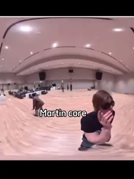 Mô tả Martin bằng 1 từ #martincortis #xuhuongtiktok  #kpop  #fyp #viral 