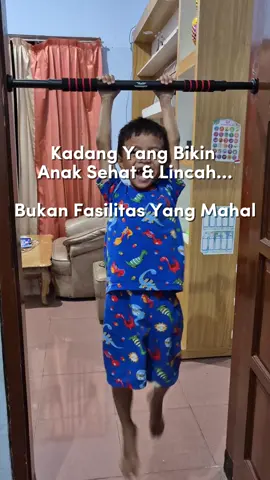 kadang perubahan besar dari aktivitas simpel seperti ini #pullupbarwannafit #pullupbardirumah 