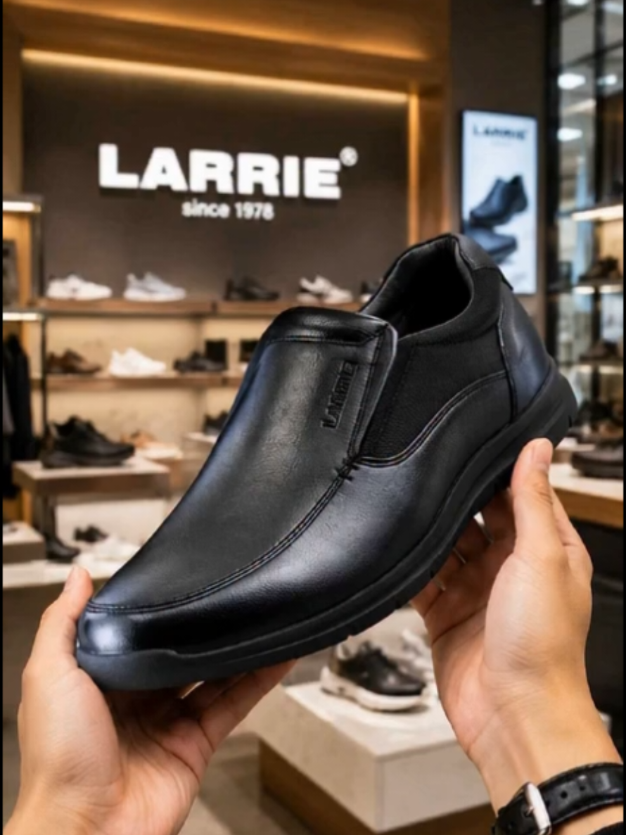 #kasutkulit  LARRIE Men Black All Day Comfy Travel Wear Shoes original sneaker, ready stock and size harga murah mampu milik belikatbegkuning☝️sekarang sebelum kehabisan #larrie #mensfashion #kasuthitam  #creatorsearchinsights 