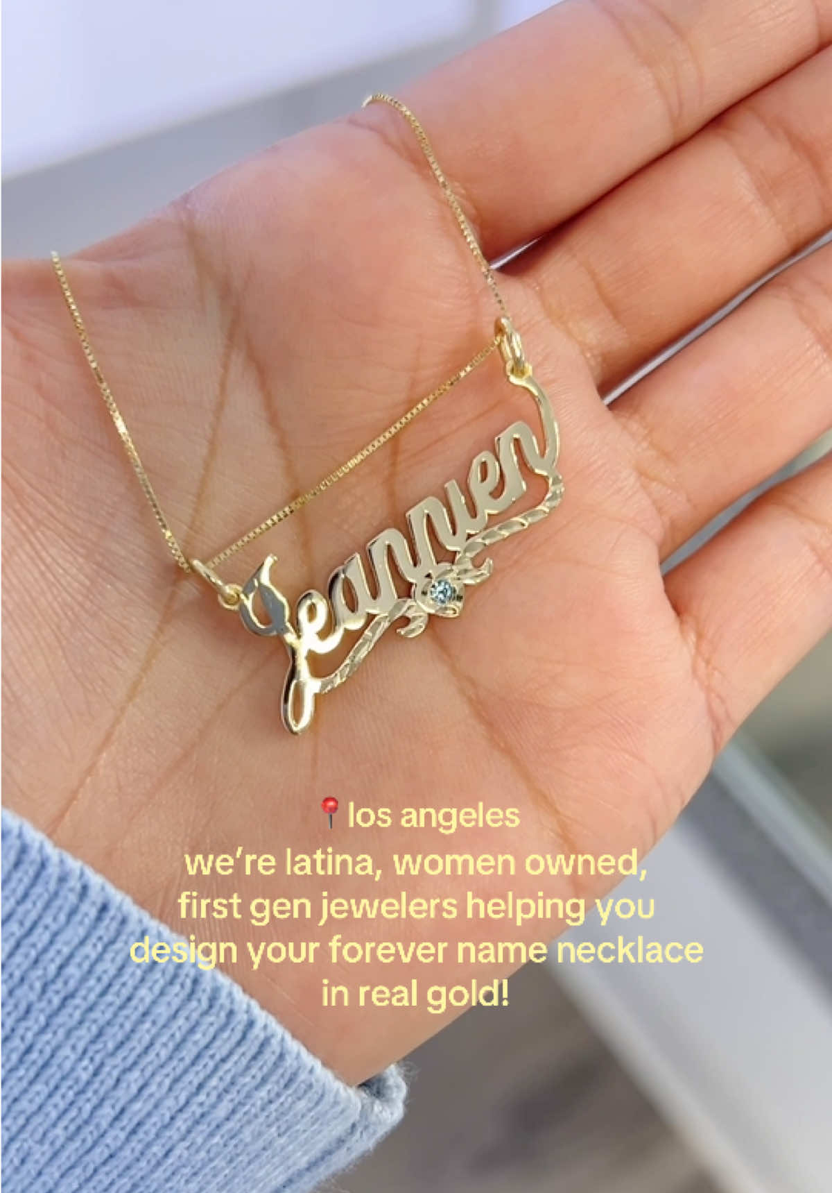 LA’s favorite name necklace makers? 🙋🏽‍♀️✨ #pattyqsjewelry #namenecklace #customjewelry #14kgold #losangeles 