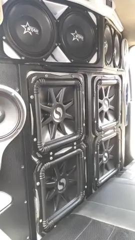 Haci suenan 4 bajos kiker😍#caraudio #teampowersucaraudio #caraudiovenezuela #powersuvenezuela #venezuelaultimahoraaaaaaaa @caraudiolaravenezuelaof1 @Ale044🌟🤍 