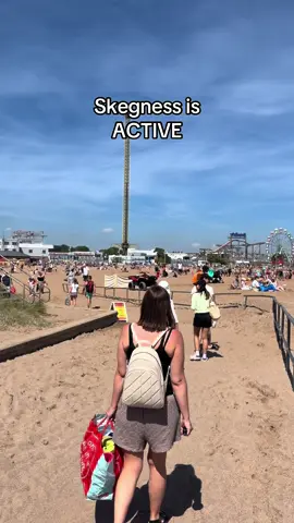 POV: The whole UK turned up at Skegness beach during the heatwave ☀️🏖️🔥  Skegness is absolutely packed with people enjoying the sunshine during this crazy UK heatwave! 🌊😎 Would you brave these crowds for a beach day? #Skegness #Heatwave #UKHeatwave #BeachDay #skegnessbeach 