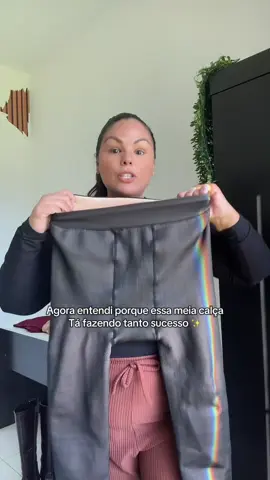Agora entendi o motivo do sucesso dessa meia calça aqui do TikTok Shop! 😮  #tiktokshopbr66 #modaplussize #meiacalça 