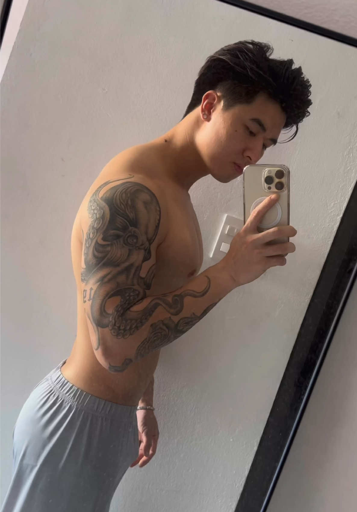 💋 ở đâu nào?