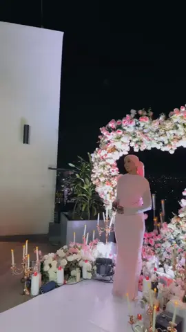 Congratulations to the beautiful couple 💕 @Princessuunsi✨ @Deeq Darajo  #teamfahma_naleey #internationalbrides #fahmanaleeybeautyspa #worldwideshipping #fahmanaleeybride 