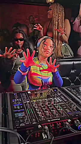 NEW WEEK BIG VIBES  💎🤪#amapianodj #everyone #musicchallange #amapianoparty #fyp 