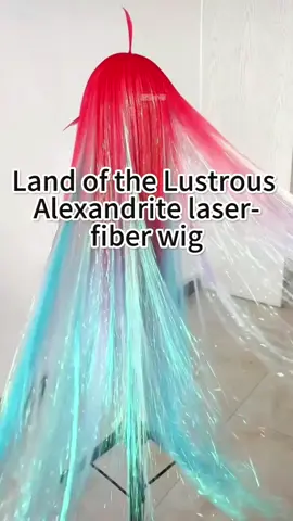 The best part of this Land of the Lustrous Alexandrite wig isn’t just the shine — it’s the way the whole thing shifts with the angle and the lighting. Once the laser fiber is added, the wig starts feeling a lot more like Alexandrite itself: cold, luminous, and dangerously pretty. #LandOfTheLustrous #Alexandrite #wigmaker #wigstyling #CosplayWig