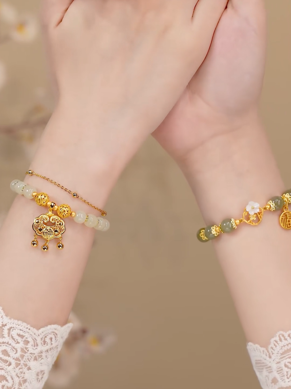 Chiếc vòng tay chưa đựng ý nghĩa tuyệt vời: Bình an, sức khỏe và hạnh phúc #vòngtay #dâychuyền #ngọc #trangsuc 