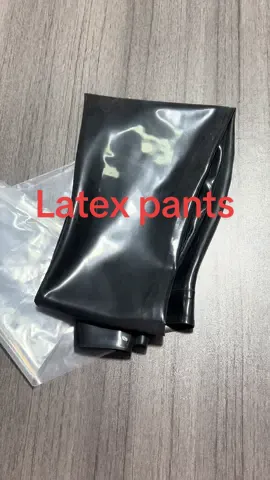 Latex High-Weight Leggings |Second Skin Shine #latex #latexclothing #bodyshapping #highwaistpants #streetwear 