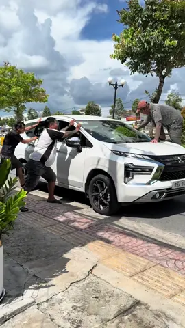 Xăng E10 đổ nhiều lắc nhiều còn đổ thiếu xăng thì đi đổ lại cho đủ dùm e nhe khách yêu lóp zu 🥰🥰 #xange10 #xetulaicantho #xetulaivithanh #e10 