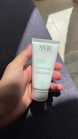 NO COLLAB - FINIE LA TRANSPIRATION 💦❌ qui a déjà testé ? @Laboratoire SVR #svr #deocreme #spiral #antitranspirant 