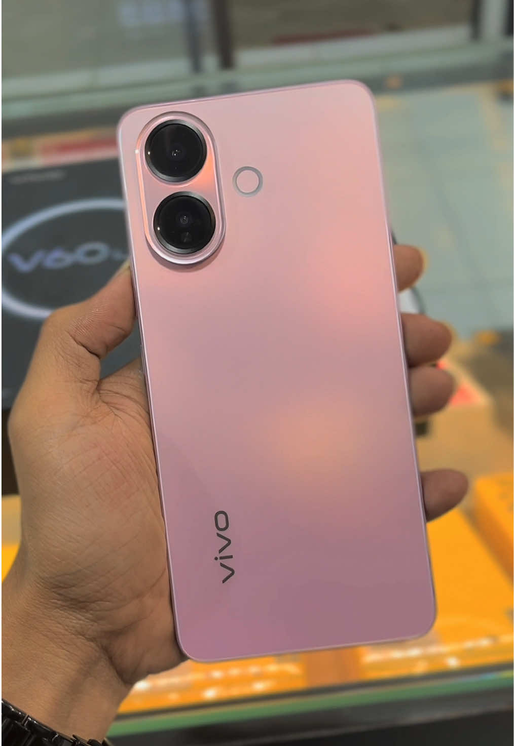 Vivo V60 Lite masih di segmen 3 jutaan , bisa foto Ai 4 musim Desain Cakep body tipis, kuat Baterai: 6500mAh pengisian cepat 90W FlashCharge. Layar 6.77 inci AMOLED, dengan refresh rate 120Hz, Kamera utama 50MP💗🔥 #vivov60lite #fyp #foryou 