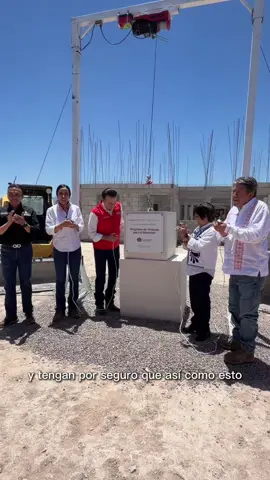 Cuando hablamos de vivienda, hablamos de algo profundamente humano. Las Viviendas para el Bienestar le da a cientos de familias gomezpalatinas la seguridad de tener lo que tanto anhelan. Con el compromiso y visión de futuro del Gobierno Federal y Estatal avanzamos en grandes proyectos para Gómez Palacio, como el acceso a la vivienda, solucionar los problemas hidrosanitarios y atraer mejores oportunidades para todas y todos. Porque cuando se trabaja en equipo y se ponen por delante las verdaderas necesidades de la gente, los resultados llegan. #BetzabéPresidenta  #ElCorazónDeLaTransformación