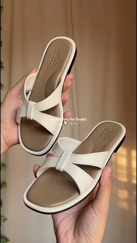 wear your summer flat sandals!✨ #flatsandals #leathersandal #footwear #trendyfashion #yotosandals 