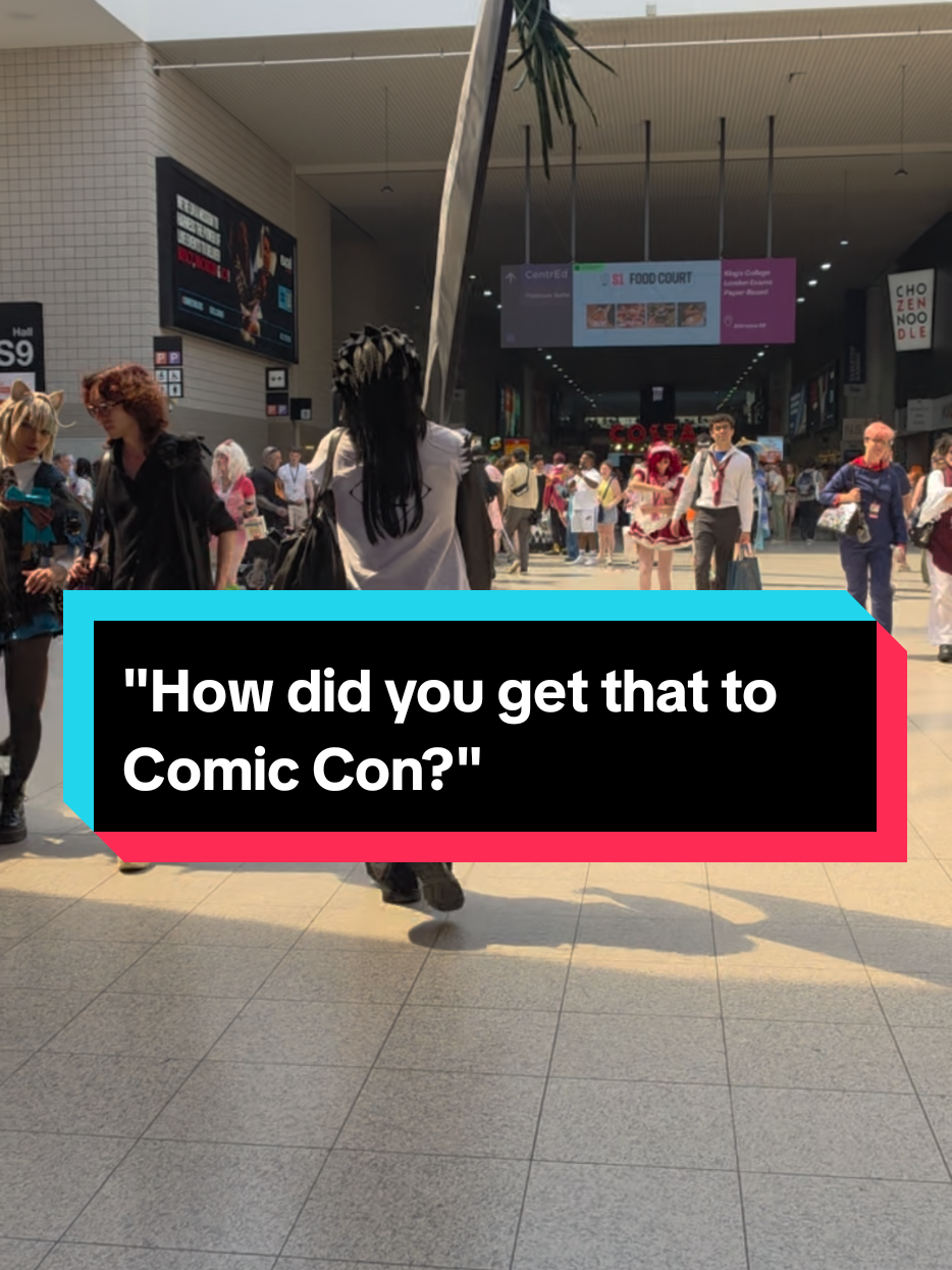 What's it like having a cosplay boyfriend you ask? - @Zoe ˚*✩  #MCMComicCon #Cosplay #ComicCon #BleachAnime #Kenpachi 