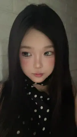 lâu k đổi layout nhờ😅😝#viral #fyp #makeup lens ig: for.miloutnet