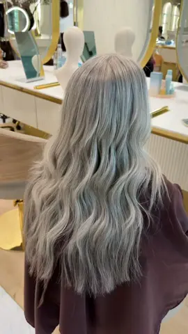 Proof that grey hair can be dimensional, seamless, and absolutely stunning 🤍 😍 Comment “TOPPER” to begin your transformation!  • • • #humanhair #topper #hairgoals #hairlosscommunity 