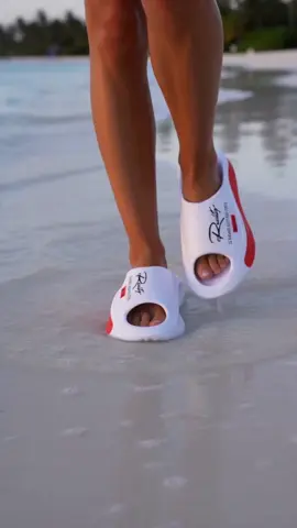 Unisex Letter Print Cloud Slides Ultra Soft Cushion Slippers for Men Women Beach Pool and Daily Wear #slippershoes #menfashion #SummerVibes #tiktokshoprestocking #shoes 