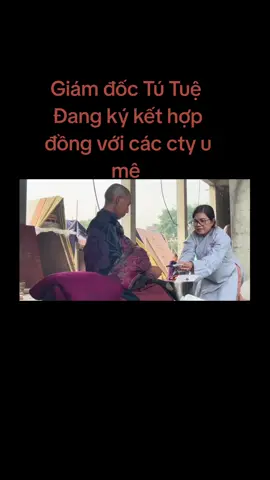#trendings ##Thầy giáo  Tú Tuệ kiểm tra & chấm điểm bài cho học sinh 