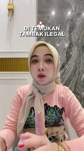 Di temukannya tambak udang ilegal yg tidak berizin dan beroperasi di sepanjang garis pantai‼️ Hal tersebut langsung di tangani oleh Pemkab Jember : 1. Penertiban tambak ilegal : Penertiban tambak ilegal adalah tindakan pemerintah untuk menghentikan atau mengatur tambak yang dibangun tanpa izin atau melanggar aturan. 2. Penataan kawasan pesisir adalah upaya mengatur dan memperbaiki wilayah pantai agar lebih tertata, aman, bersih, dan bermanfaat bagi masyarakat serta lingkungan. 3. Penguatan kebijakan berbasis kesejahteraan masyarakat lokal adalah upaya pemerintah membuat dan menjalankan kebijakan yang lebih memprioritaskan kebutuhan, kesejahteraan, dan manfaat langsung bagi masyarakat setempat. #bupatijember #gusfawait #jemberbarujembermaju #muhammadfawait