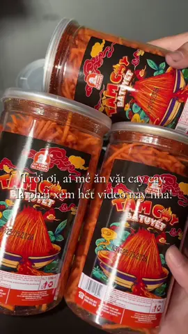 Khui hũ tăm cay mà tưởng đâu ăn vài sợi, ai ngờ ngồi một hồi gần hết hũ luôn 😂🌶️#unboxing #viraltiktok #xuhuong #reviewdoanvat #anvatbatuyet 