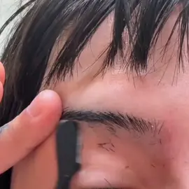 тонкие брови😍😍 #thineyebrows #fyp #тонкиеброви 