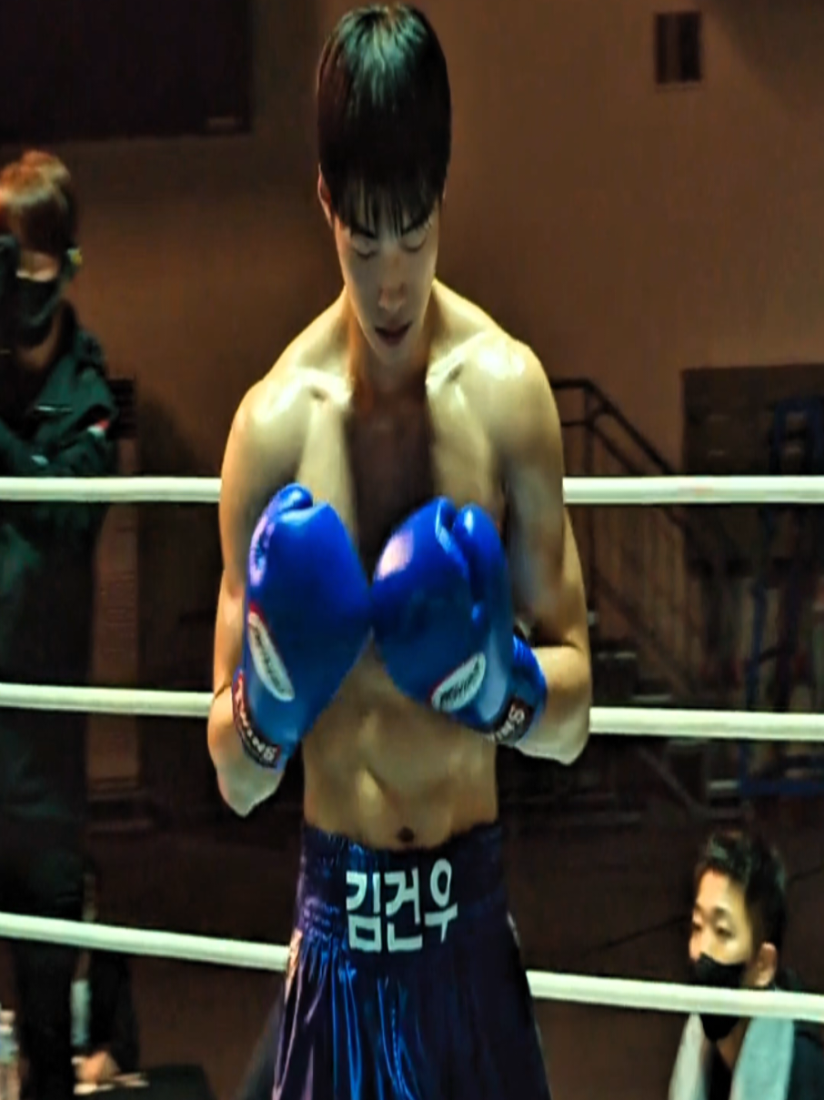 Geon-woo with this song 🎵 #bloodhounds #geonwoo #woodohwan #kdrama #fyp 