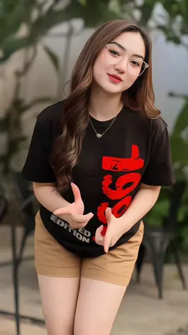 kaos kece nih kak🔥 kaosnya ada di keranjang kuning ya☝️ . . .#kaoskece #kaosviral #kaosmurah #OOTD #fyp 