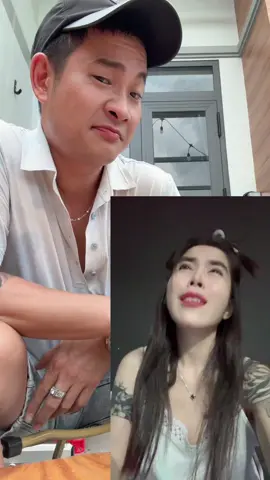 Thấy thương em quá hà 🤭