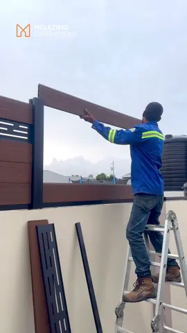 This WPC fencing installation brings the perfect balance of privacy, durability and modern style. Built to last and designed to impress. 🏡👌 #WPCFencing #FenceInstallation #OutdoorLiving #ModernDesign