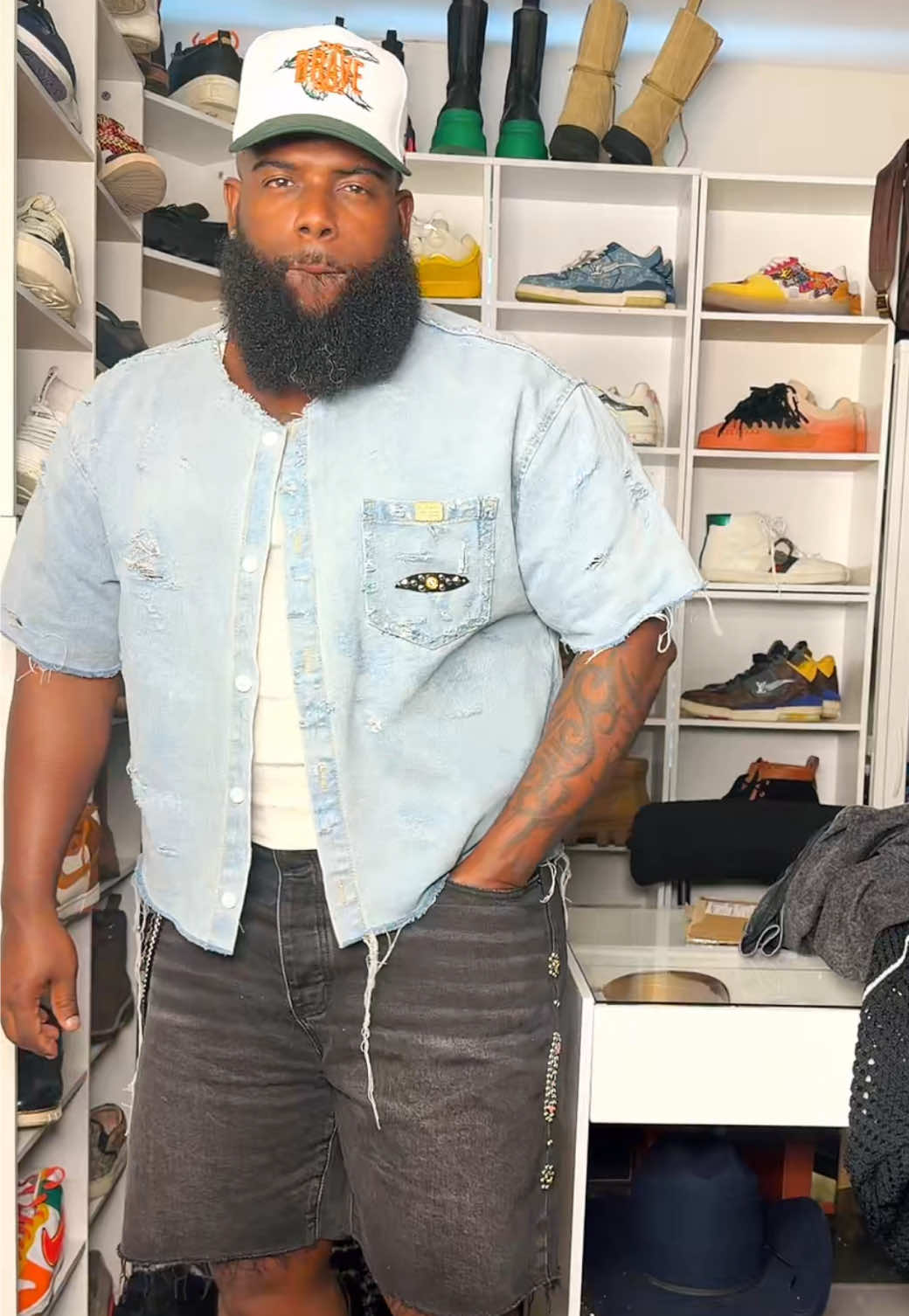#fyppppppppppppppppppppppp #ticktokmademebuyit #bluejeanshirt #buttondown #custom 