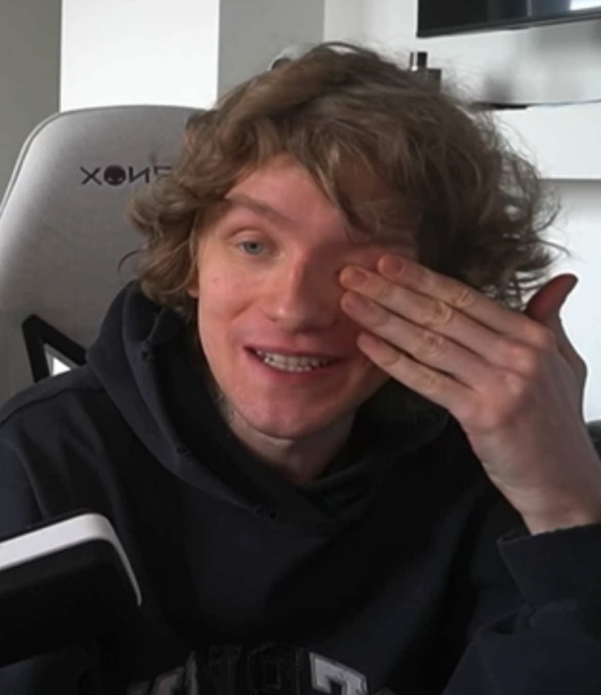 грустно @Тгк: Андрей Ноилс🧸🔫 #twitch #cmh #твич #андрейноилс #стрим 