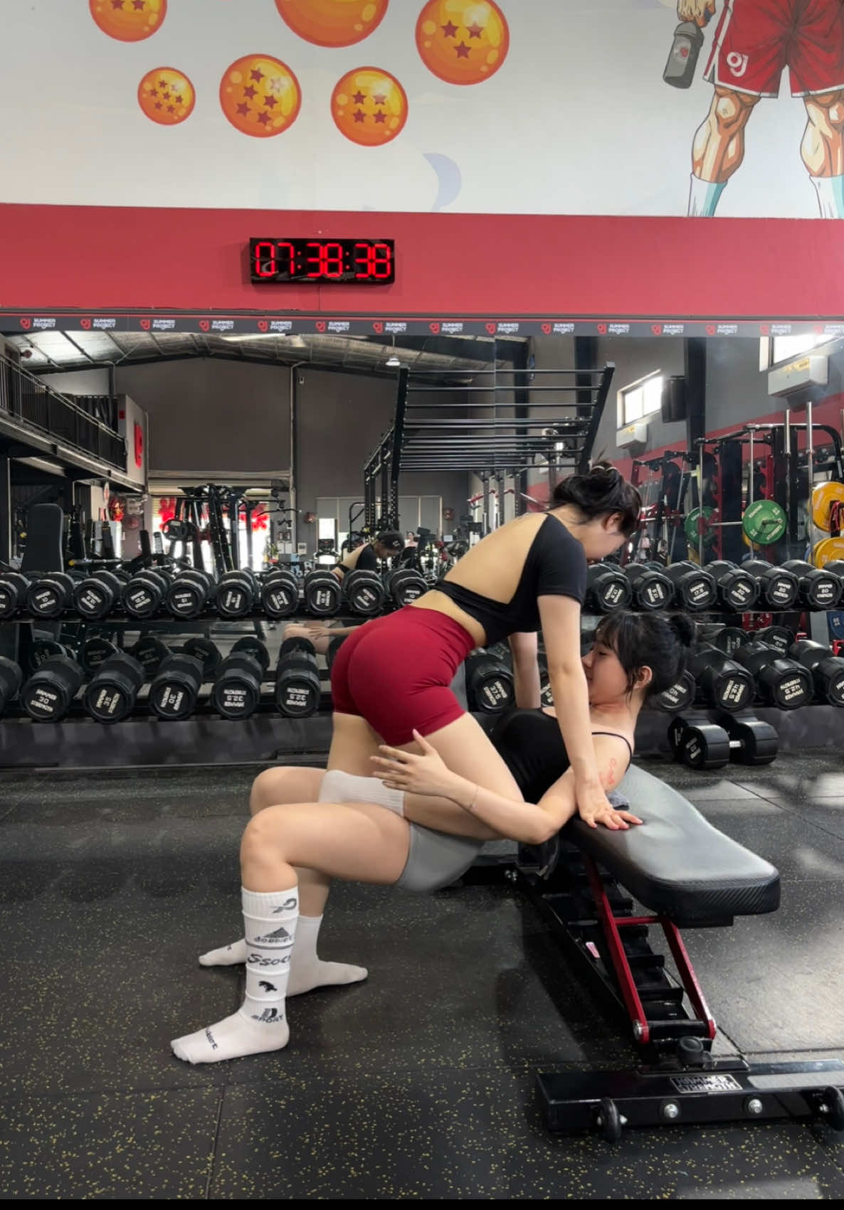 Được ngồi lên ngừi đẹp @Bún riu nên bị áp lực nhưng mò phải zì ạ, phải chịuuu 🥴 #gymrat #viraltiktok #gymgirl #xhuongtiktok #dongluctapluyen 