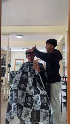 Onecut👷‍♀️#fyppppppppppp #haircut #barber  Model:@🫆 