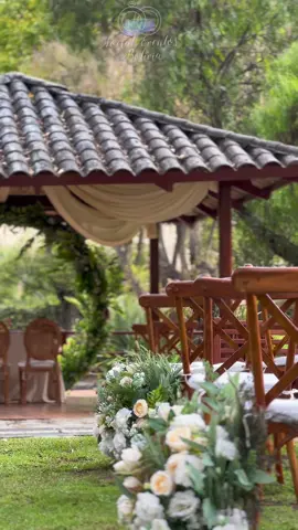#CapCut  un hermoso puesta de escena para una boda religiosa #decoraciondeeventos #bodasreligiosas #ceremoniacivil #bodaslapazbolivia 