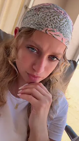 @Drake #baddie #hotgirlsummer #dubai #traveltiktok #viralvideo 