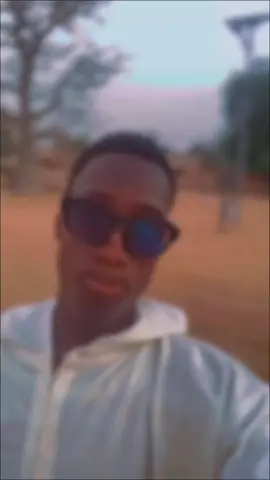 #CapCut @fallou catalan💙♥️ @seck Félix parfum 💨😋 @capo deugue🚩🏴 #KHAMÉ NGA MA 🤪😅🕶️#