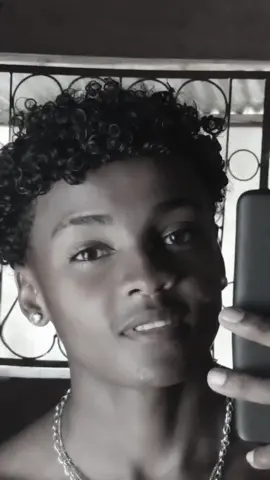 Les filles... #pourtoi #viralvideotiktok#tiktokfrance 