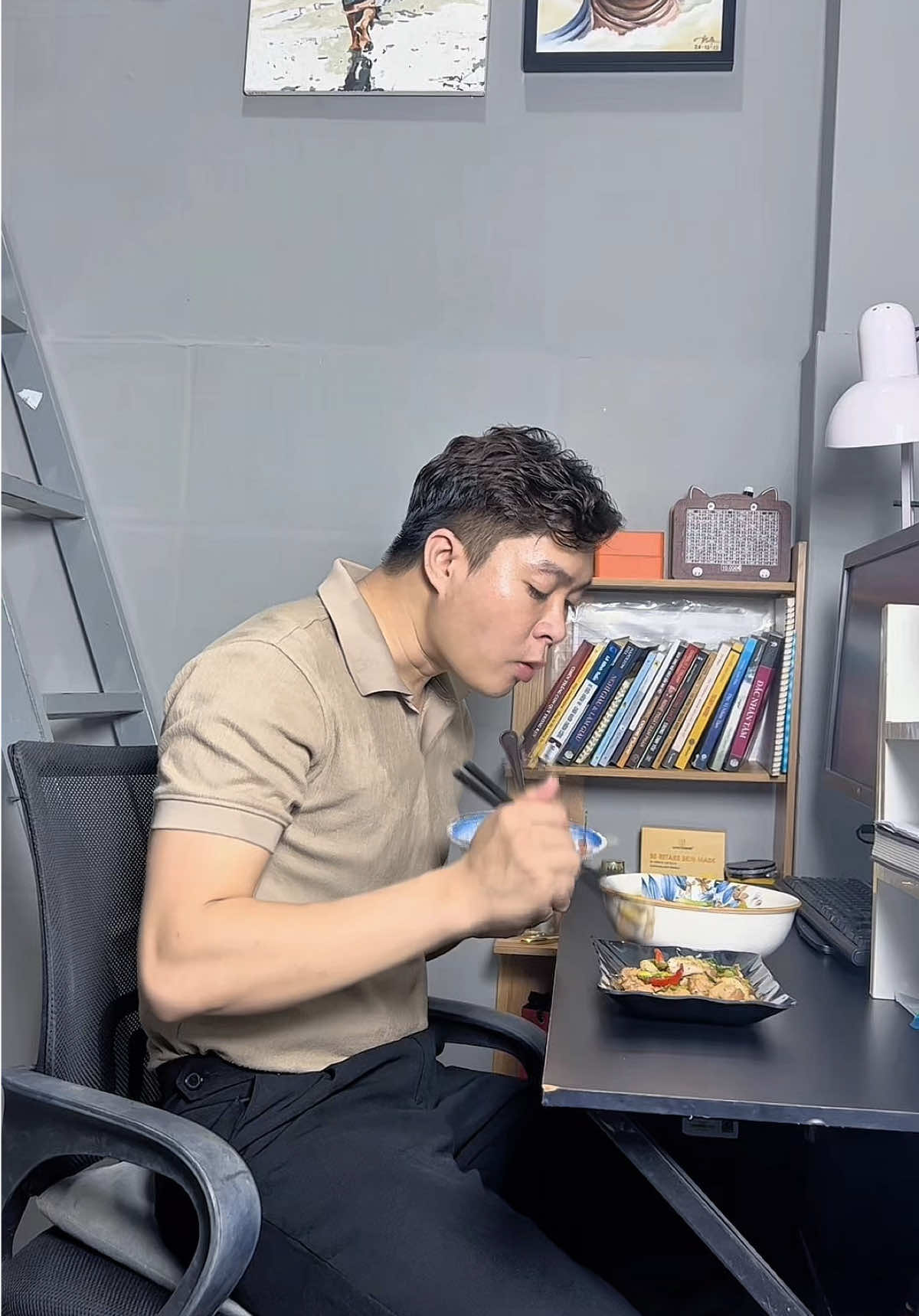 Tại hướng nội chứ hông phải chảnh gì đâu nghe trời : )) #Vlog #dailyvlog #ancungtiktok 