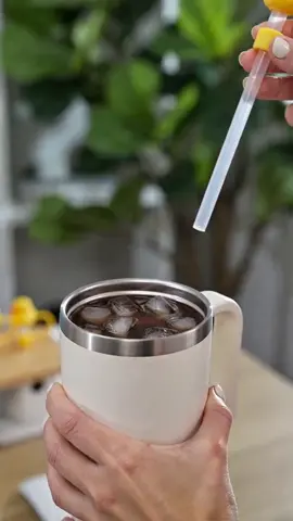 POV: Your iced coffee just got a duck upgrade 🦆✨ Dust-proof + secure? YES. 4-pack deal alert! #DuckStraw #TikTokMadeMeBuyIt #DrinkwareEssentials #CuteAccessories