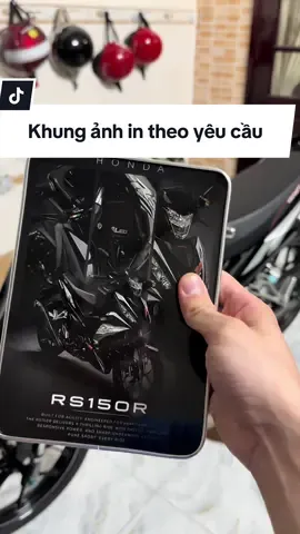 Quá là điện ảnh lun. Khung ảnh in theo yêu cầu 🤤🔥 #winnerv1 #khunganhintheoyeucau #khunganh #chutai_rs150 #xuhuong2026 