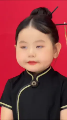 Beautiful baby  #yaoyao #happy 